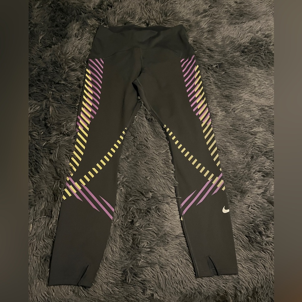 Nike Leggings - Picture 5 of 7